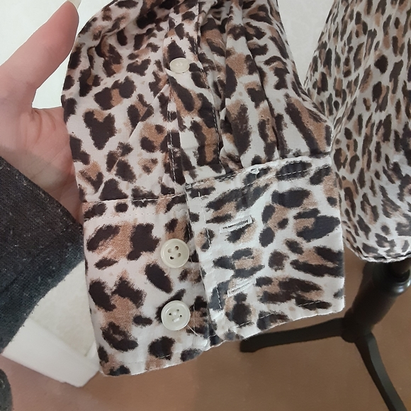 J. Crew Leopard Print Buttondown Blouse - Picture 4 of 5